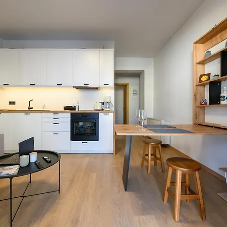 Plato 42 Apartment Kalamata Exterior photo